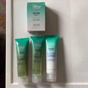 4 piece Disney Resort H2O shampoo and conditioner